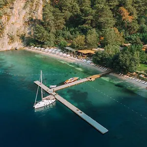 yazz-collective-belen-fethiye.aegeanhotels.net/